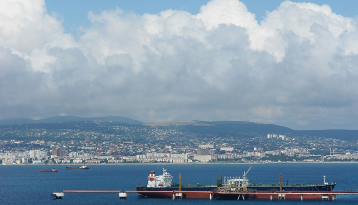 Морские порты обрабатывают намного больше грузов, чем железная дорога