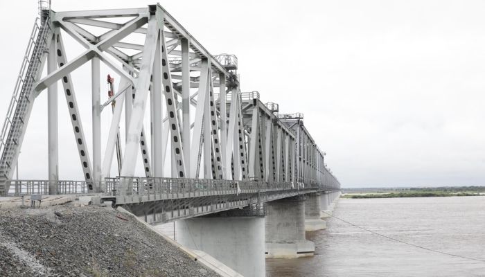 В Амурской области работают над строительством нового моста на границе с Китаем