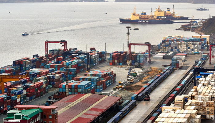 Порт Владивостока подключат к системе «одного окна» мультимодальных перевозок