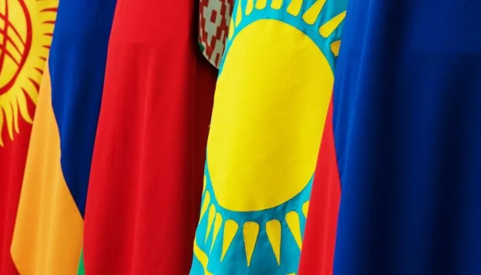 Китай и ЕАЭС будут развивать торговые отношения между собой